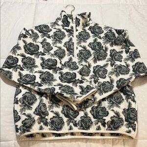 Aritzia Quarter-Zip Fleece Pullover